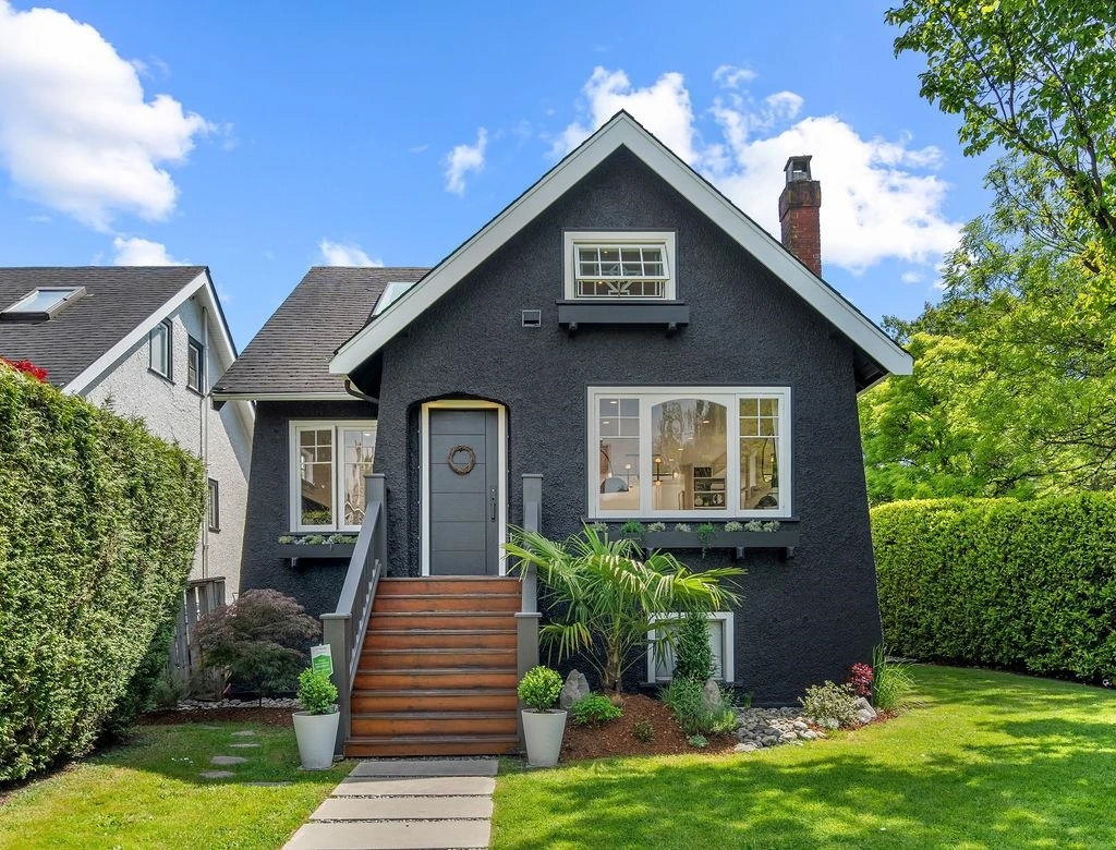 Exterior Rear Photo of 3392 W 8th Avenue, Vancouver, BC