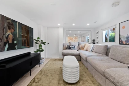 Hot Tub / Spa Photo of 3392 W 8th Avenue, Vancouver, BC