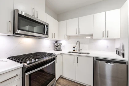 Kitchen Photo of 103 1468 St. Andrews Avenue, North Vancouver, BC