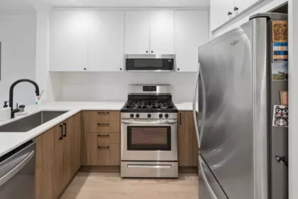 Primary Bedroom Photo of 305 688 E 16th Avenue, Vancouver, BC
