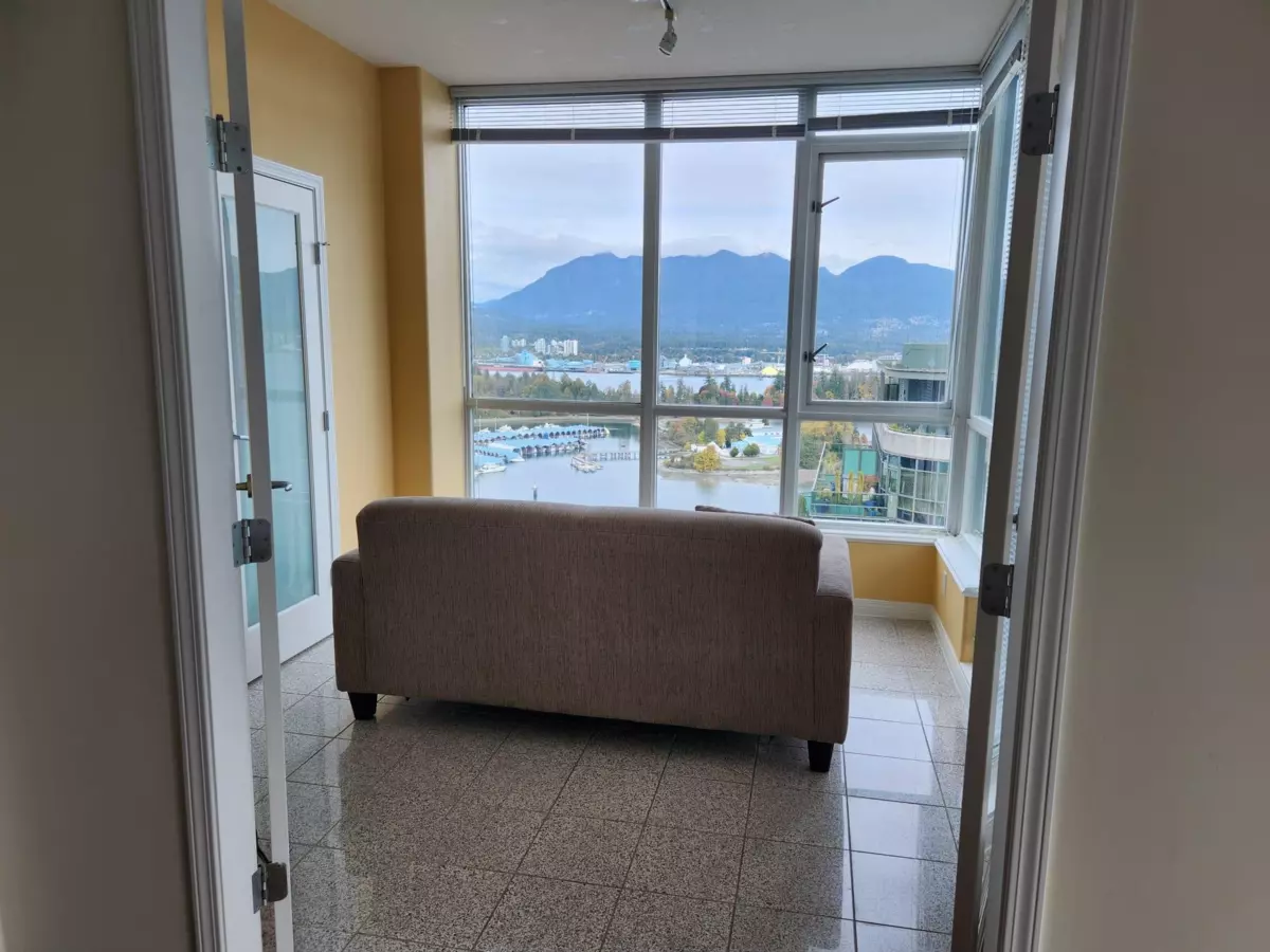 Living Room Photo of 3307 1328 W Pender Street, Vancouver, BC