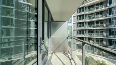 Guest Bathroom Photo of 805 68 Smithe Street, Vancouver, BC