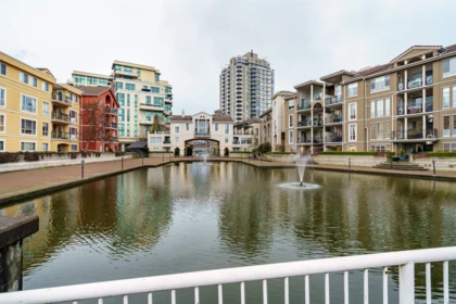 Hot Tub / Spa Photo of 1102 1 Renaissance Square, New Westminster, BC