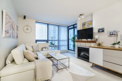 Office / Den Photo of 1102 1 Renaissance Square, New Westminster, BC
