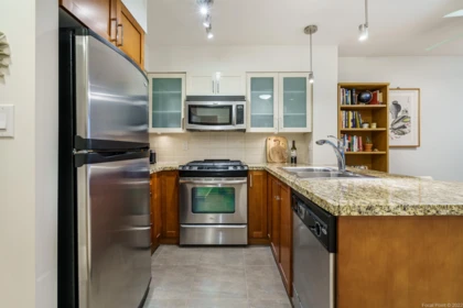 Pantry Photo of 1102 1 Renaissance Square, New Westminster, BC