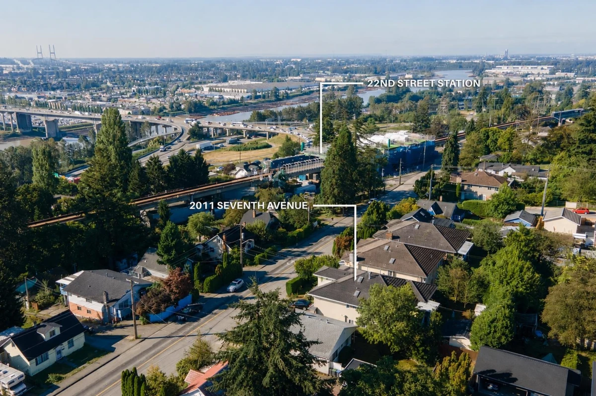 Family Room Photo of 2011 Seventh Avenue, New Westminster, BC