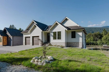 1203 Castle Road, Gibsons, BC, Gibsons — Single Family Residence for sale