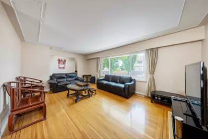 Breakfast Nook Photo of 2911 E 51st Avenue, Vancouver, BC
