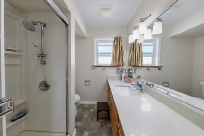 Guest Bathroom Photo of 2911 E 51st Avenue, Vancouver, BC