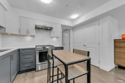 Mudroom Photo of 5795 Wales Street, Vancouver, BC