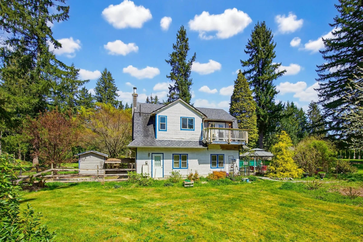 Exterior Rear Photo of 32295 Dewdney Trunk Road, Mission, BC
