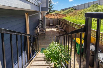 Hallway Photo of 24 1211 Ewen Avenue, New Westminster, BC