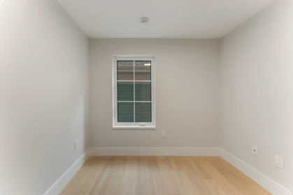 Hot Tub / Spa Photo of 1683 Nelson Street, Vancouver, BC