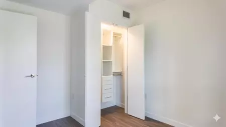 Walk-In Closet Photo of 809 2135 Springer Avenue, Burnaby, BC