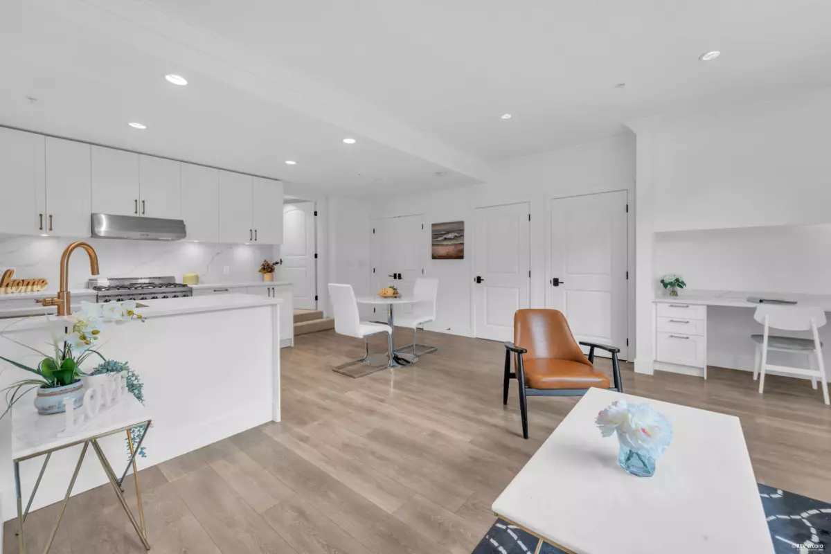 Family Room Photo of 469 W 63rd Avenue, Vancouver, BC