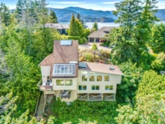 6236 Summit Avenue, West Vancouver, BC