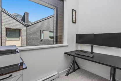 Basement Recreation Room Photo of 4 1089 Wilson Crescent, Squamish, BC