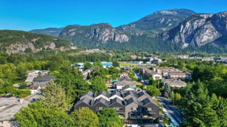 Swimming Pool Photo of 4 1089 Wilson Crescent, Squamish, BC