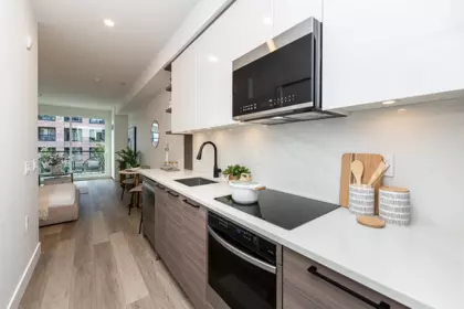203 422 Lakewood Drive, Vancouver, BC, Vancouver — Apartment/Condo for sale