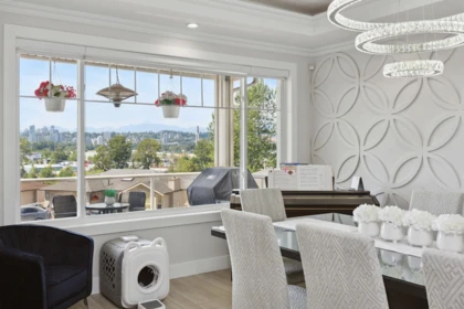 Breakfast Nook Photo of 12182 101b Avenue, Surrey, BC