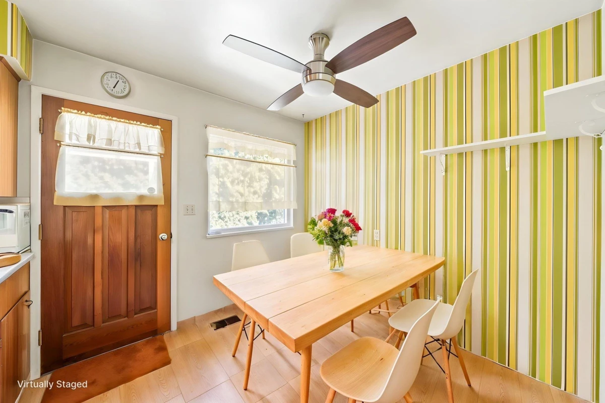 Family Room Photo of 4938 58 Street, Delta, BC
