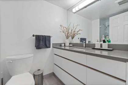 Entry Foyer Photo of 211 3628 Rae Avenue, Vancouver, BC