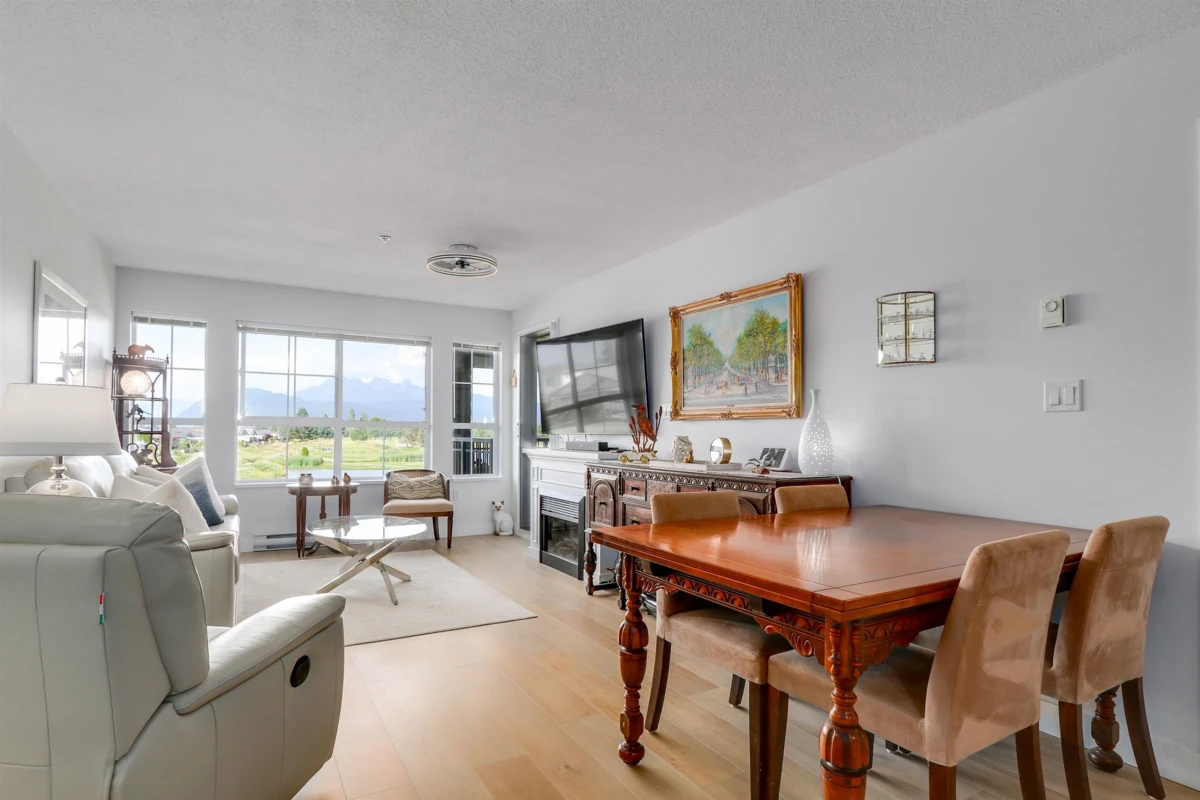 Dining Area Photo of 224 19673 Meadow Gardens Way, Pitt Meadows, BC