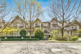 208 333 E 1st Street, North Vancouver, BC