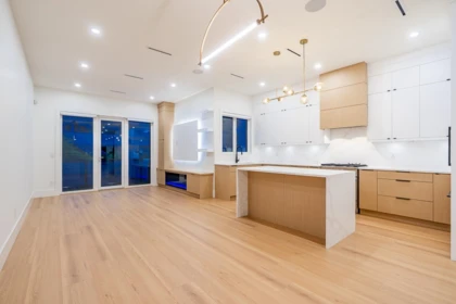 Kitchen Photo of 1 7303 14th Avenue, Burnaby, BC