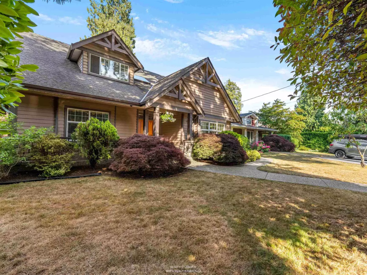 Living Room Photo of 3538 Bluebonnet Road, North Vancouver, BC
