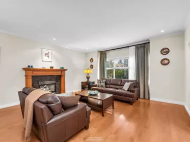 Breakfast Nook Photo of 3538 Bluebonnet Road, North Vancouver, BC