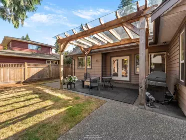 Entry Foyer Photo of 3538 Bluebonnet Road, North Vancouver, BC