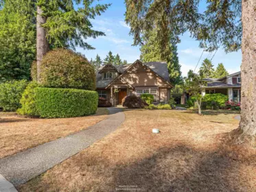 3538 Bluebonnet Road, North Vancouver, BC, North Vancouver — Single Family Residence for sale