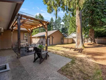 Mudroom Photo of 3538 Bluebonnet Road, North Vancouver, BC