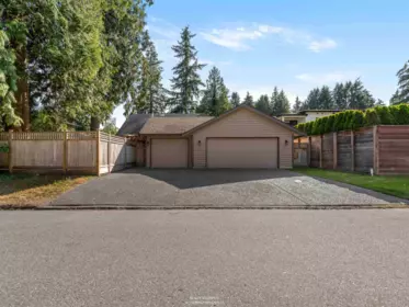 Outdoor Patio Photo of 3538 Bluebonnet Road, North Vancouver, BC