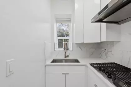 Primary Bathroom Photo of 2709 W 37th Avenue, Vancouver, BC