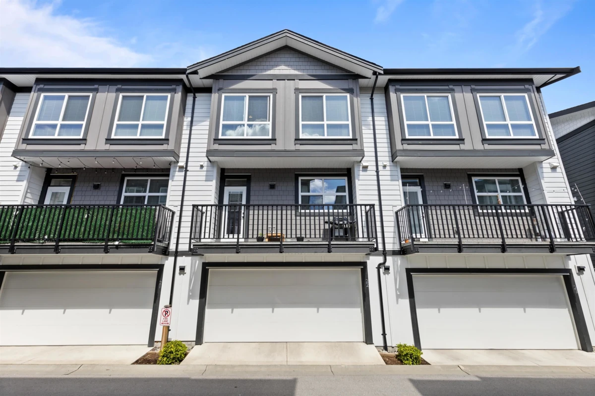 Family Room Photo of 22 19255 Aloha Drive, Surrey, BC