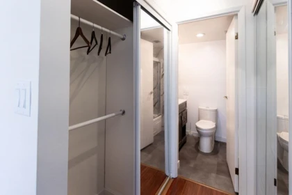 Primary Bathroom Photo of 403 7171 Beresford Street, Burnaby, BC