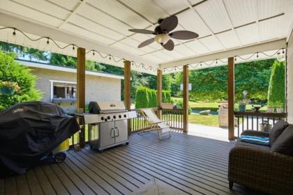 Garden / Landscaping Photo of 34348 Laburnum Avenue, Abbotsford, BC