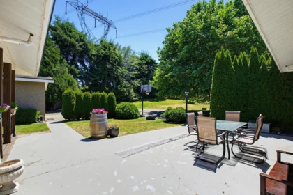 Swimming Pool Photo of 34348 Laburnum Avenue, Abbotsford, BC