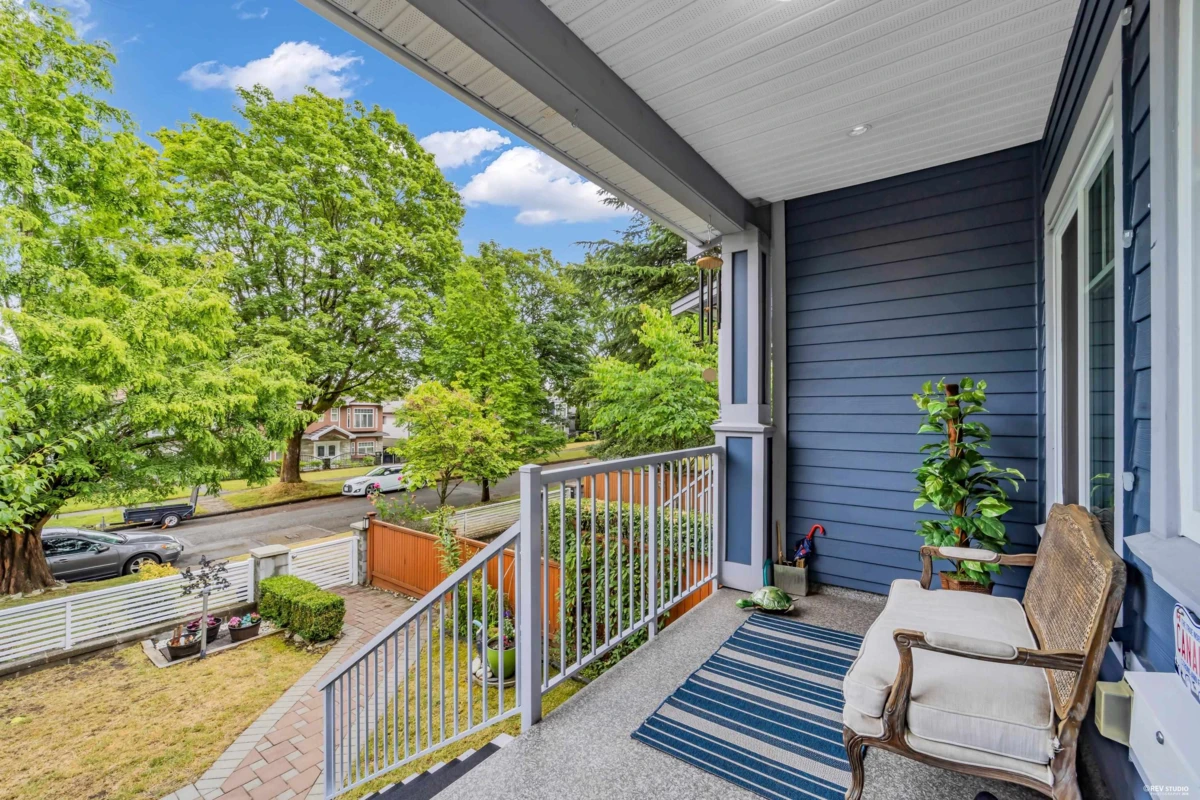 Living Room Photo of 5603 Rhodes Street, Vancouver, BC