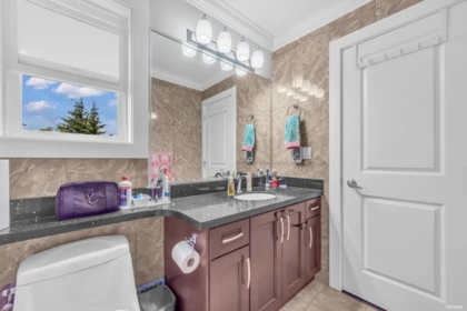 Hallway Photo of 5603 Rhodes Street, Vancouver, BC