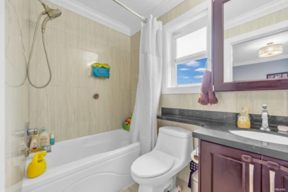 Mudroom Photo of 5603 Rhodes Street, Vancouver, BC