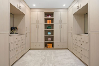 Mudroom Photo of 13909 28 Avenue, Surrey, BC