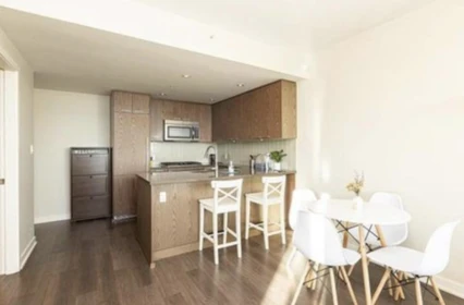 Kitchen Photo of 504 2975 Atlantic Avenue, Coquitlam, BC