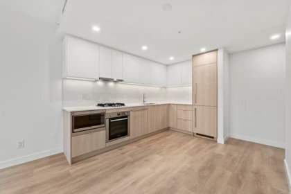 Kitchen Island Photo of 910 308 Alderson Avenue, Coquitlam, BC