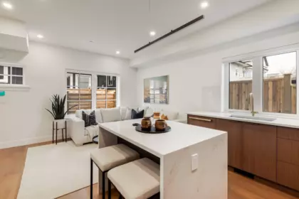 1 552 Kaslo Street, Vancouver, BC, Vancouver — Half Duplex for sale