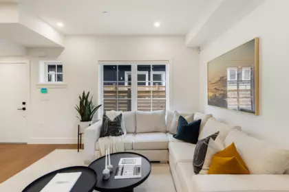 1 552 Kaslo Street, Vancouver, BC, Vancouver — Half Duplex for sale