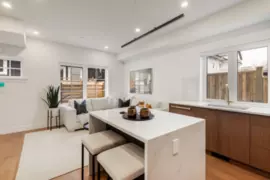 1 552 Kaslo Street, Vancouver, BC
