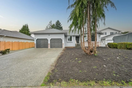 32069 Clinton Avenue, Abbotsford, BC, Abbotsford — Single Family Residence for sale
